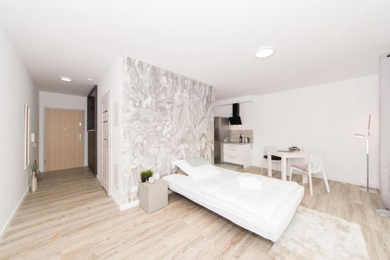 크라쿠프 Cosy Studio With Private Garage P4You Pl 아파트 외부 사진